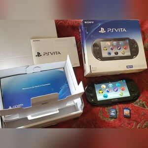 Playstation VITA Bundle W/Games, Charger, MEMORY Card...